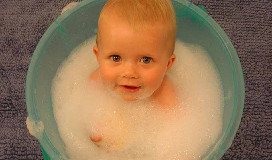 Le Bebe Et L Eau Du Bain Claude Didierjean Jouveau Naissance Allaitement Maternage Parentalite Education